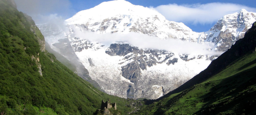 Bhutan-Mountain-Jumolhari